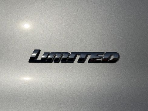 Used 2021 Toyota 4Runner Limited image 9