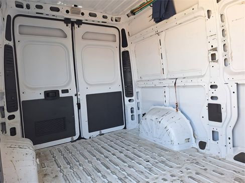 Used 2022 RAM ProMaster 2500 w/ Premium Convenience Group image 29