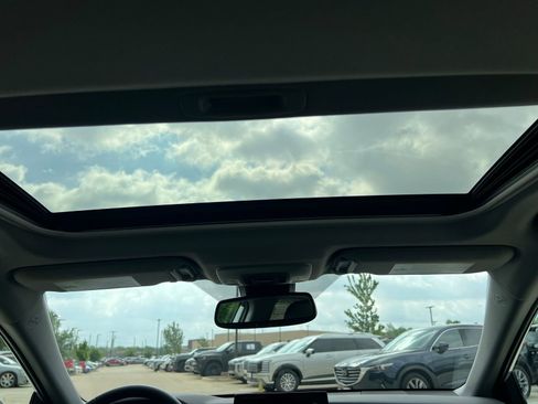 Used 2023 Toyota Camry SE w/ Convenience Package FWD image 20