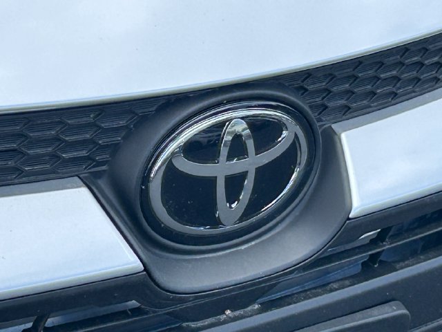 Used 2024 Toyota Corolla LE FWD image 11