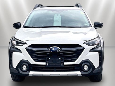 Certified 2025 Subaru Outback Limited XT image 2