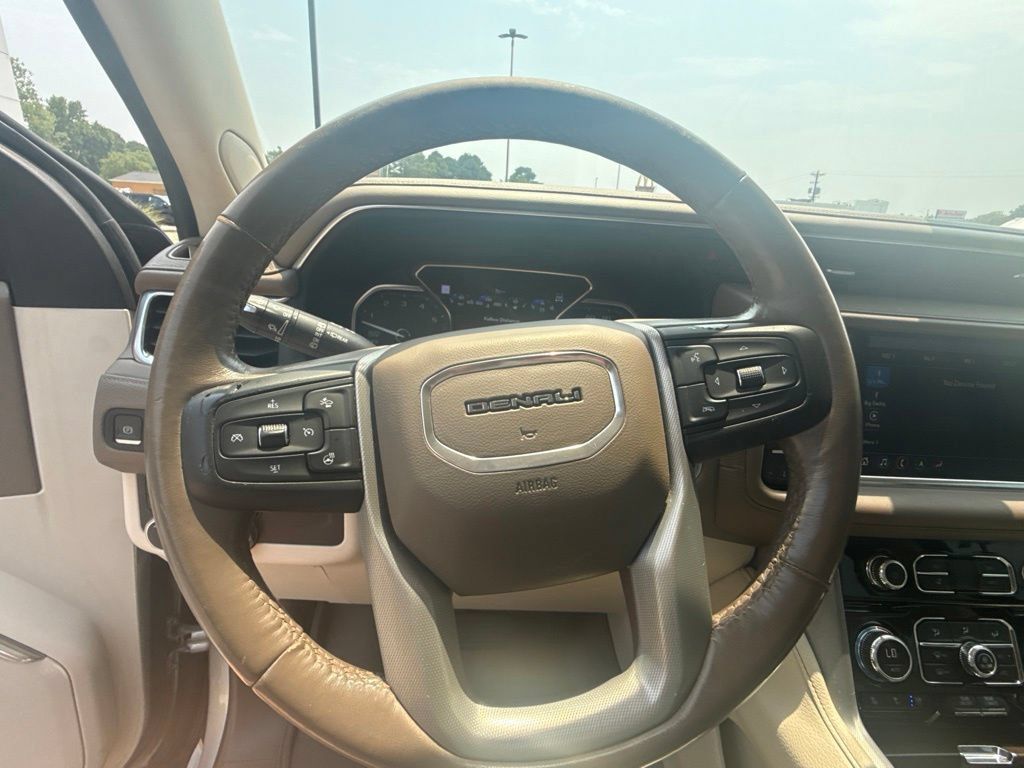 Used 2021 GMC Yukon Denali AWD/4WD image 18