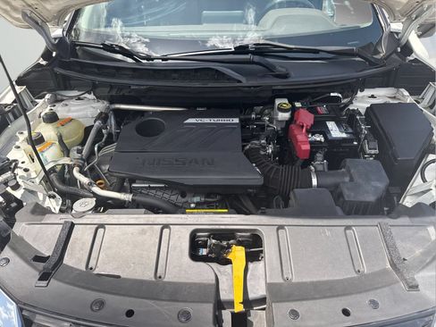 Certified 2023 Nissan Rogue SV FWD image 39
