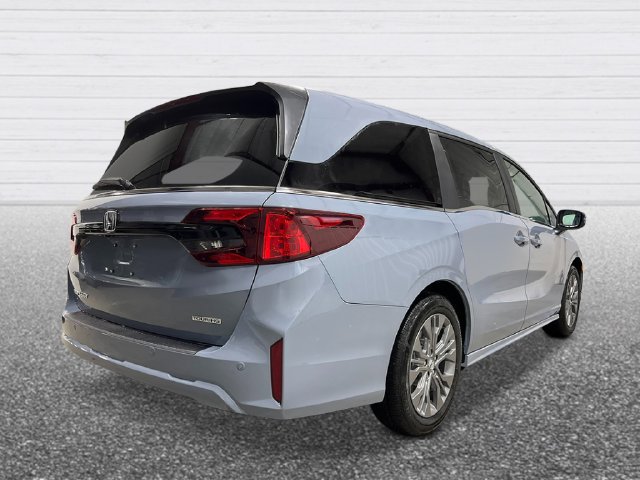 New 2027 Honda Odyssey Touring image 7