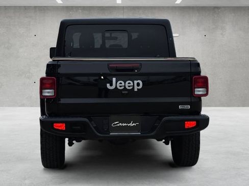 Used 2023 Jeep Gladiator Overland AWD/4WD image 16