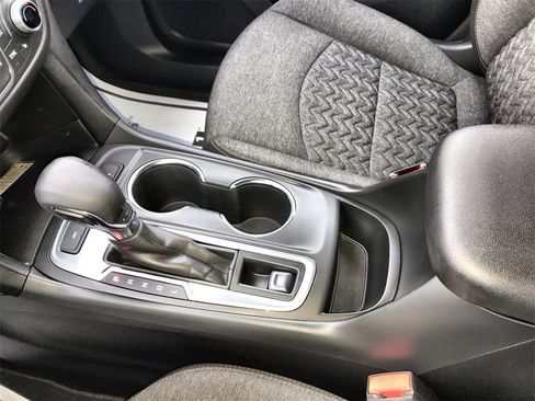 Used 2024 Chevrolet Equinox LT w/ LPO, Floor Liner Package image 20