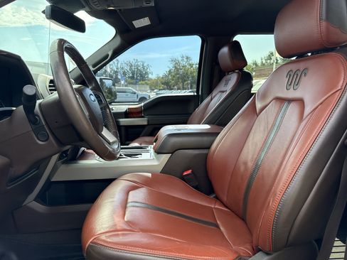 Used 2019 Ford F150 King Ranch w/ Equipment Group 601A Luxury AWD/4WD image 15
