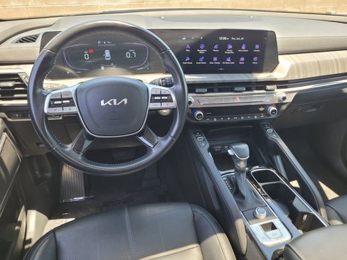 Used 2024 Kia Telluride EX FWD image 19