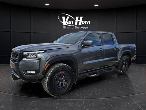 New 2026 Nissan Frontier PRO-4X w/ Pro-4x Convenience Package image 7