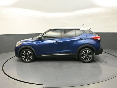 Used 2020 Nissan Kicks SR FWD image 4