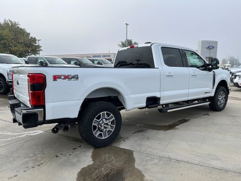New 2026 Ford F350 Lariat w/ FX4 Off-Road Package AWD/4WD image 3
