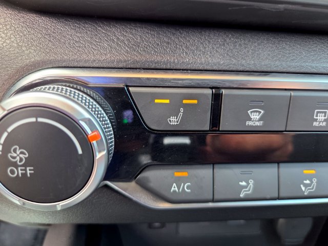 Used 2024 Nissan Altima 2.5 SR w/ SR Premium Package FWD image 26