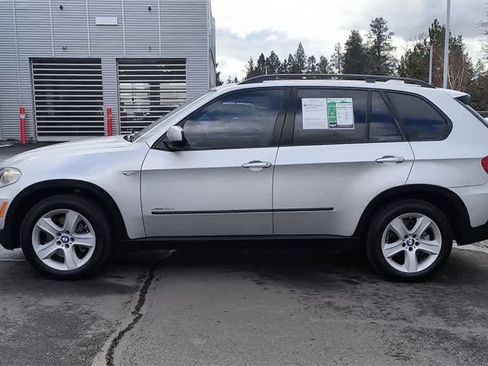 Used 2010 BMW X5 xDrive35d image 5