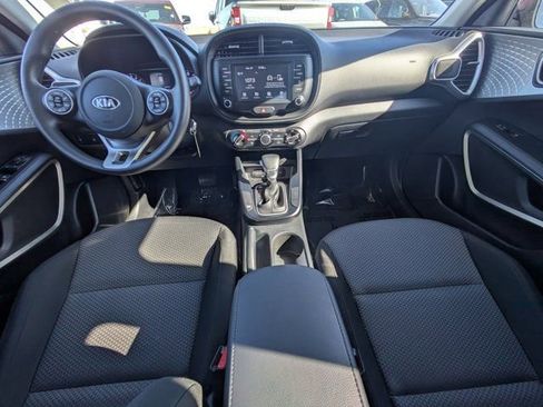 Used 2021 Kia Soul LX image 13