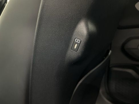 New 2027 Kia Telluride S image 25