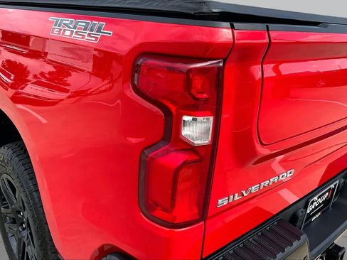 Used 2021 Chevrolet Silverado 1500 LT Trail Boss w/ Convenience Package II AWD/4WD image 55