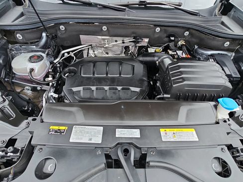 Certified 2024 Volkswagen Atlas SE FWD image 32