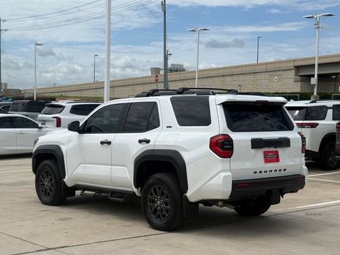 Used 2026 Toyota 4Runner SR5 AWD/4WD image 4