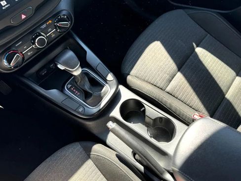 Used 2021 Kia Soul S FWD image 18