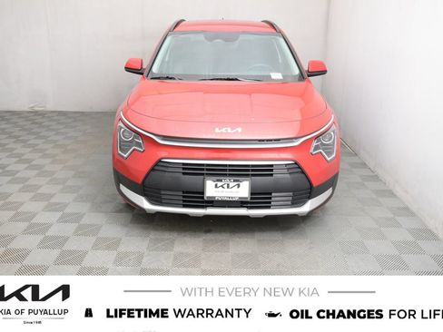 New 2026 Kia Niro EX FWD image 2