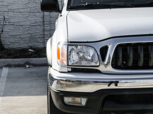 Used 2004 Toyota Tacoma PreRunner image 38