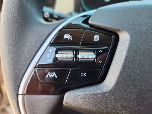 New 2026 Kia Niro LX FWD image 18