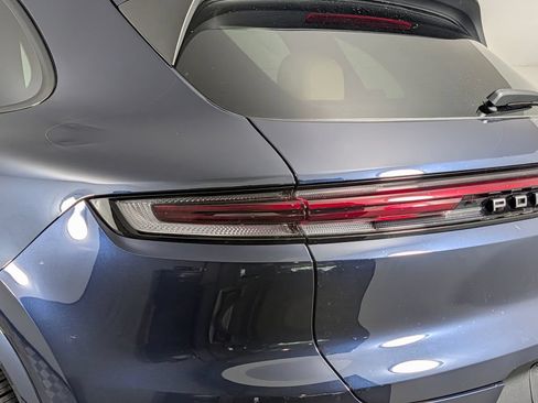 New 2026 Porsche Cayenne AWD/4WD image 16