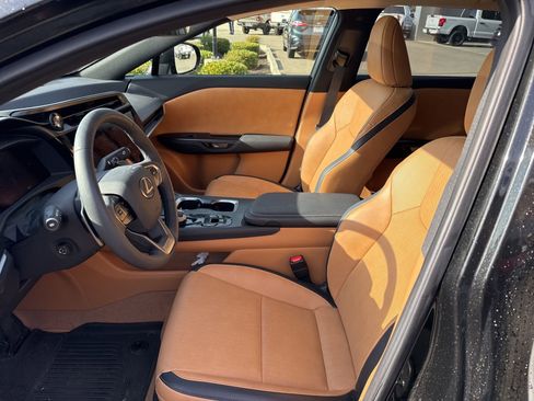 Used 2025 Lexus RZ 450e w/ Accessory Package (2T) AWD/4WD image 9