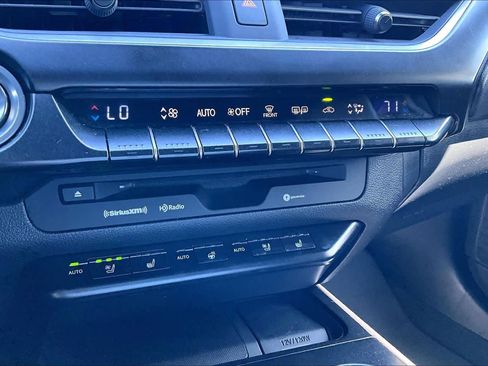 Used 2021 Lexus UX 200 w/ Premium Package FWD image 34
