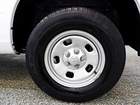 Used 2015 RAM 1500 Tradesman RWD image 17