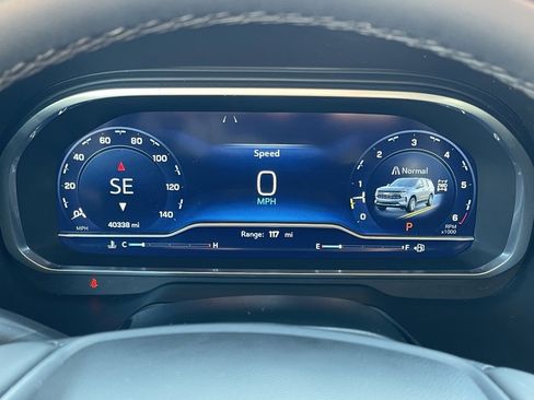 Used 2023 Chevrolet Tahoe Z71 image 32