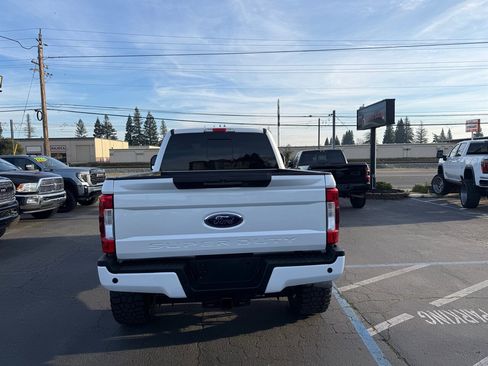 Used 2019 Ford F250 Lariat w/ Lariat Ultimate Package image 6