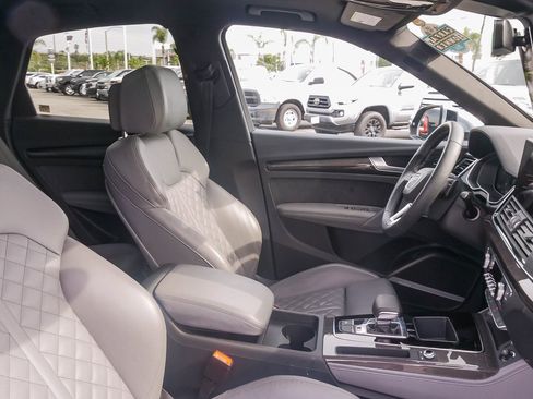 Used 2024 Audi SQ5 Premium Plus w/ S Sport Package image 17