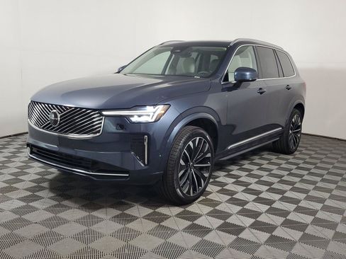 Used 2026 Volvo XC90 B6 Ultra AWD/4WD image 3