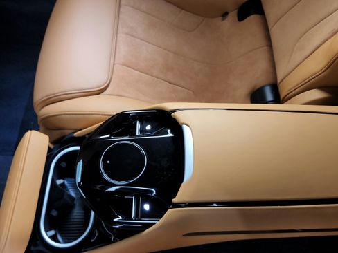 Used 2024 Ferrari Purosangue AWD/4WD image 28