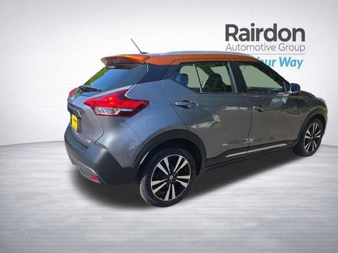 Used 2019 Nissan Kicks SR w/ SR Premium Package FWD image 7