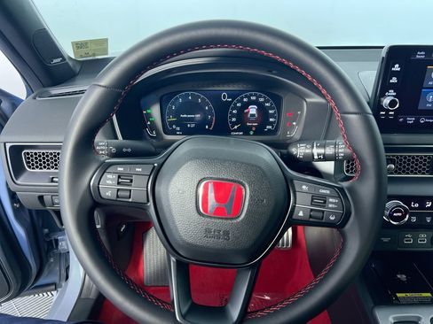 Used 2025 Honda Civic Type R image 15