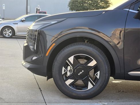 New 2026 Kia Sportage LX image 5