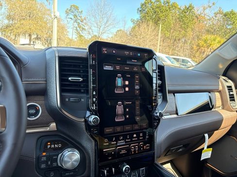 New 2026 RAM 1500 Limited w/ Trailer Tow Group image 10