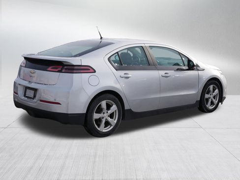 Used 2013 Chevrolet Volt Premium w/ Premium Trim Package image 7
