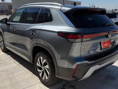 Certified 2025 Volkswagen Tiguan S FWD image 7