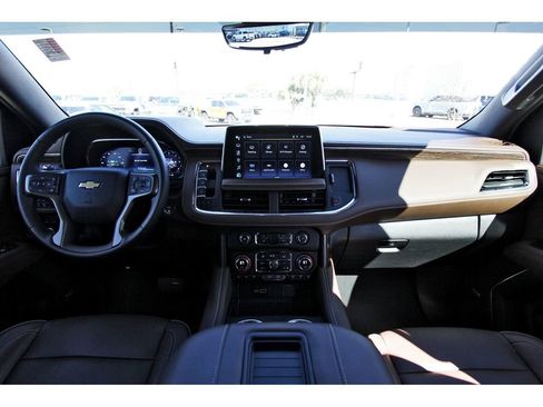 Used 2024 Chevrolet Tahoe High Country image 7