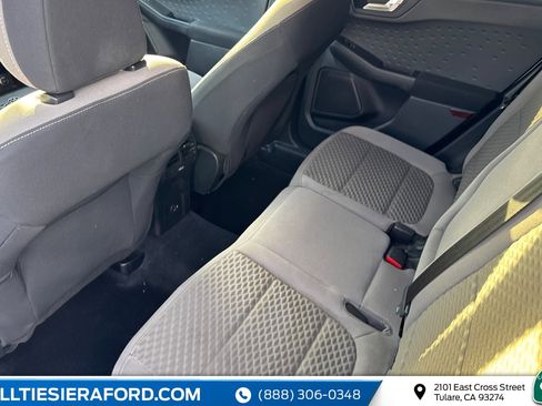 Used 2020 Ford Escape SE image 8