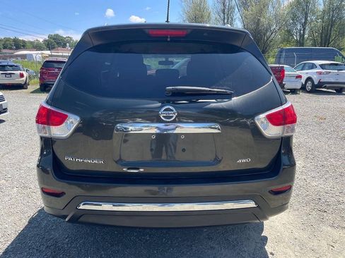 Used 2015 Nissan Pathfinder S FWD image 6