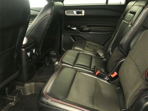 Used 2023 Ford Explorer ST-Line w/ Class IV Trailer Tow Package image 10