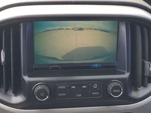 Used 2018 Chevrolet Colorado LT w/ LT Convenience Package image 19