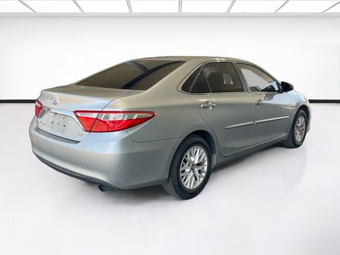 Used 2017 Toyota Camry LE w/ Protection Package (Q2) FWD image 4