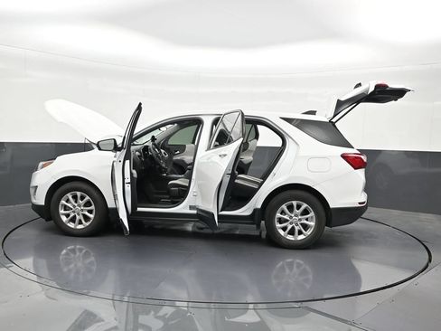 Used 2021 Chevrolet Equinox LS FWD image 33