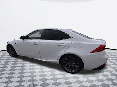 Used 2018 Lexus IS 300 F Sport w/ F Sport Package image 4