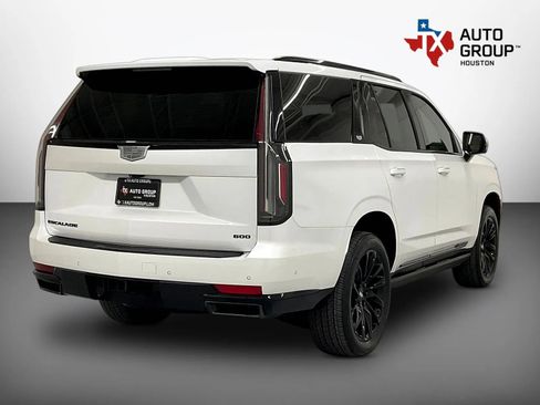 Used 2024 Cadillac Escalade Sport Platinum w/ LPO, ONYX Package AWD/4WD image 6